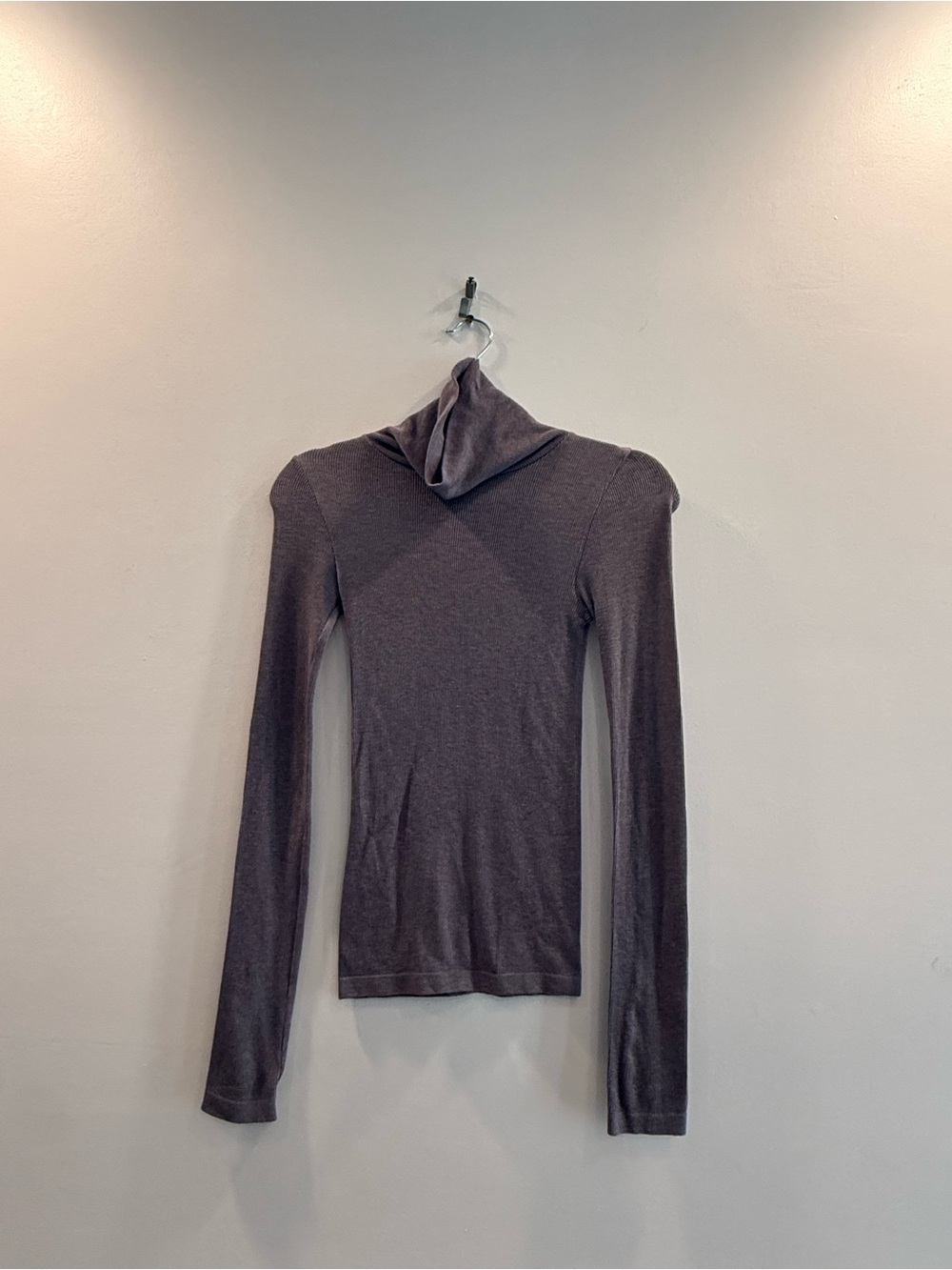 Uniqlo Slim Long Sleeve Turtleneck Top in Charcoal